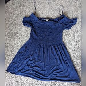 A Pea in the Pod Maternity blouse. Size Small. Barely used. Great condition.